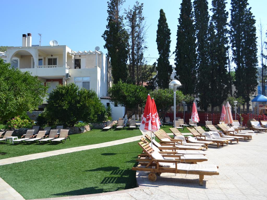 Kamares Apartments Εε Poros Town Exterior photo